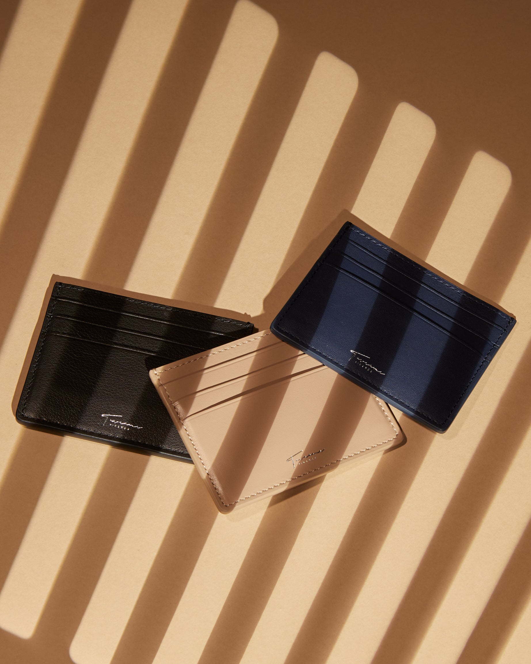 WALLETS & CARD HOLDERS